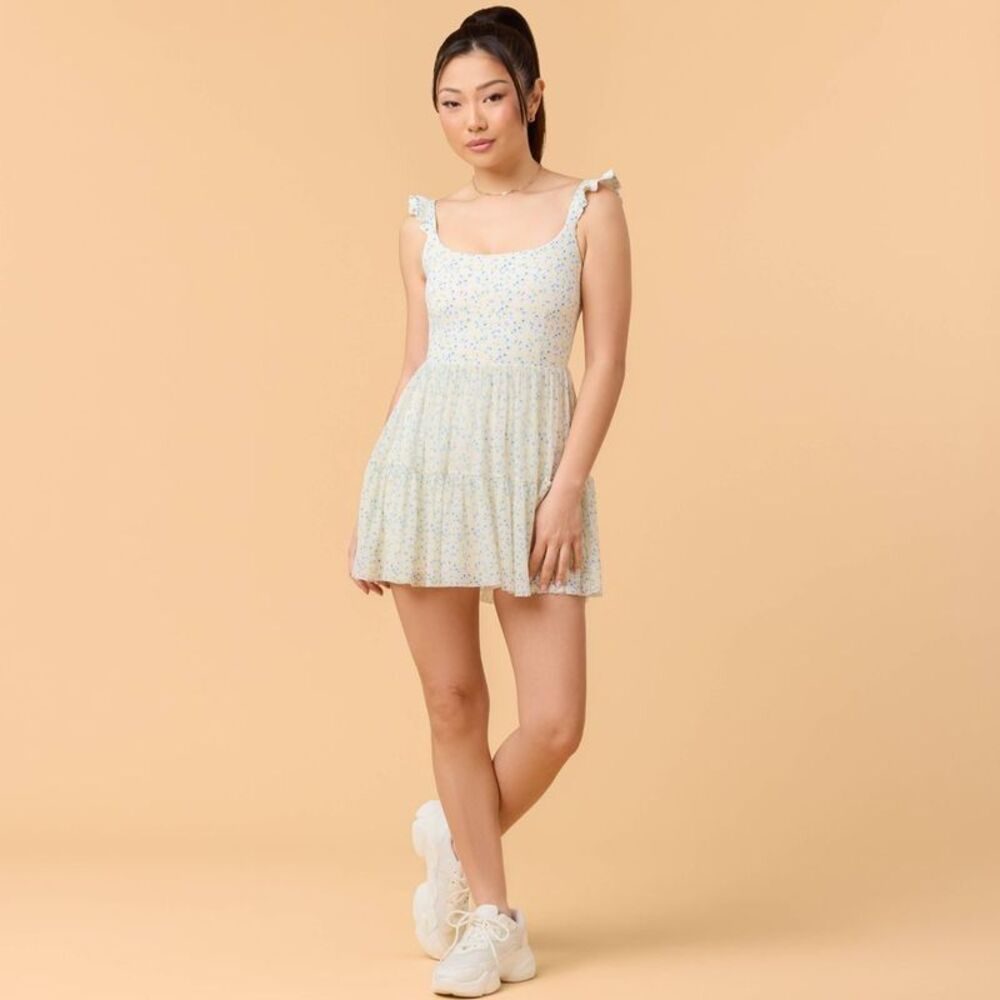 Blogilates -  Women's Mommy & Me Ballerina Ruffle Dre White